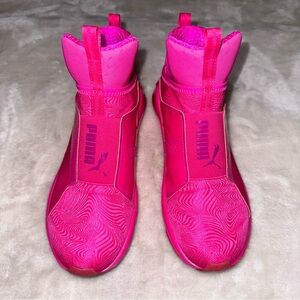 listing-status-banner